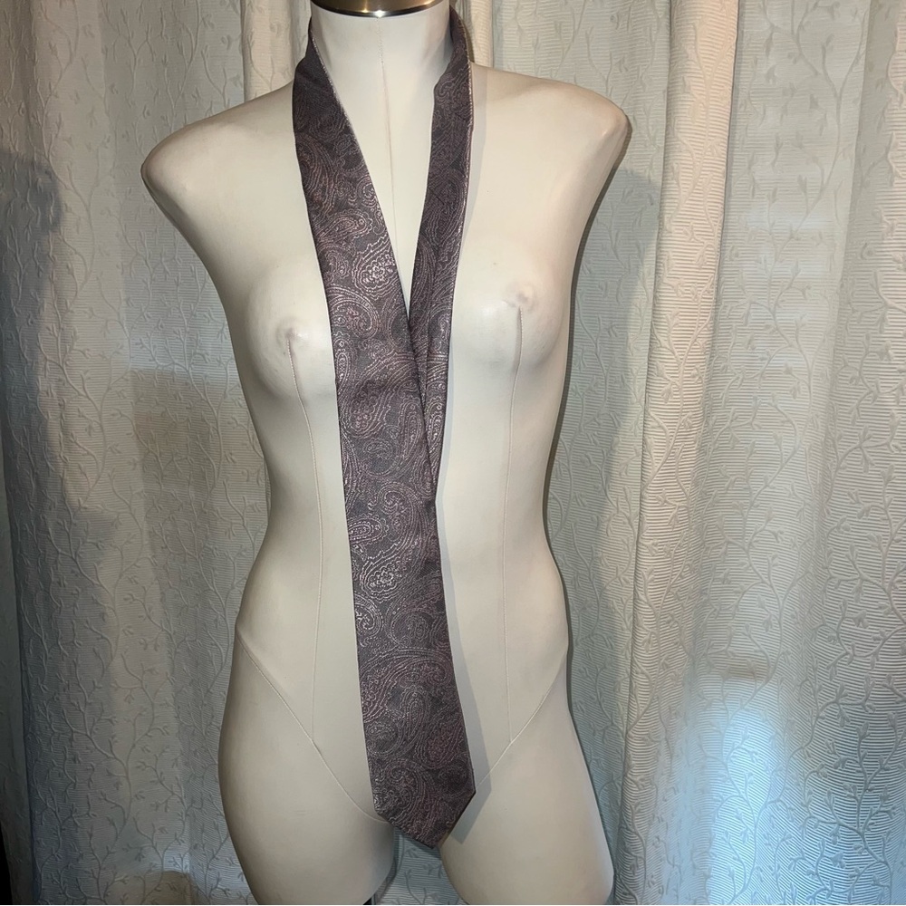 Michael Kors pink/purple/silver tie